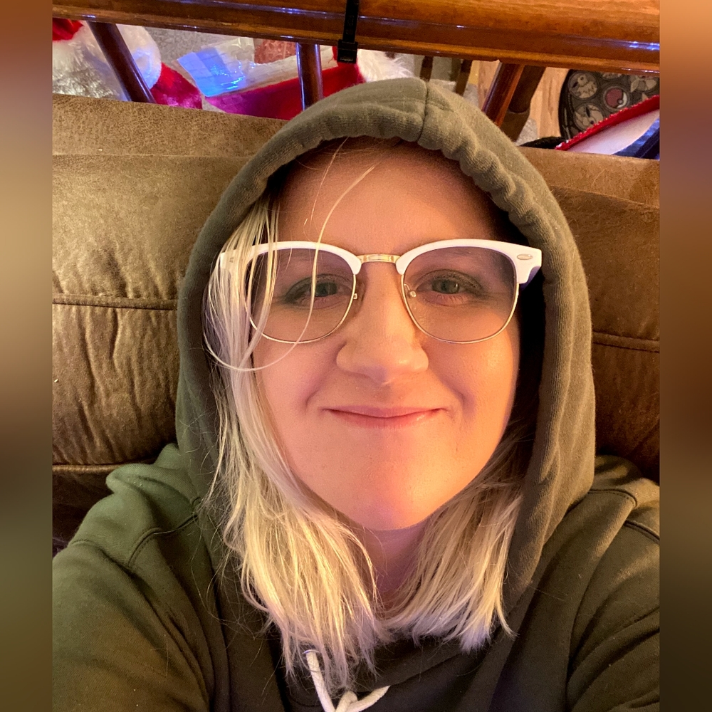 Meet your Posher, Rebecca